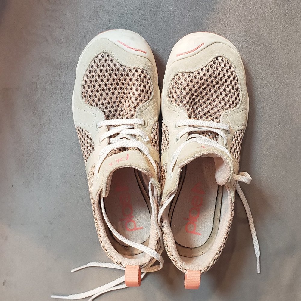 Plae Prospect Unisex Youth Sneaker in Blush  Size 2.5